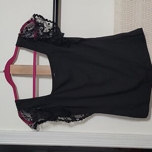 SHEIN Black Top with Lace Sleeves